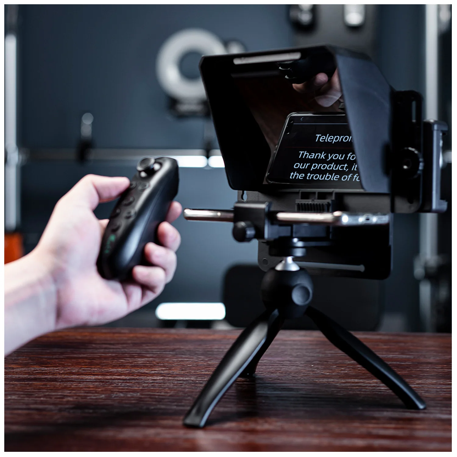 Teleprompter 7,5 pulgadas con trípode de mesa para celular cámara T1 - Image 2